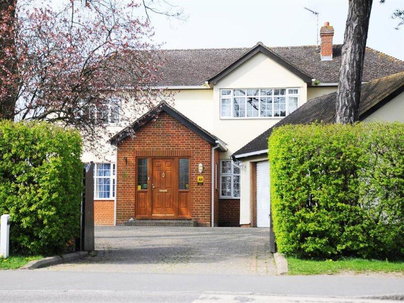 Dunmow Guest House Great Dunmow Extérieur photo