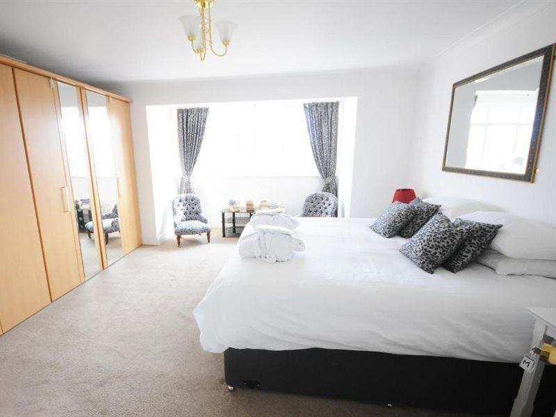 Dunmow Guest House Great Dunmow Extérieur photo