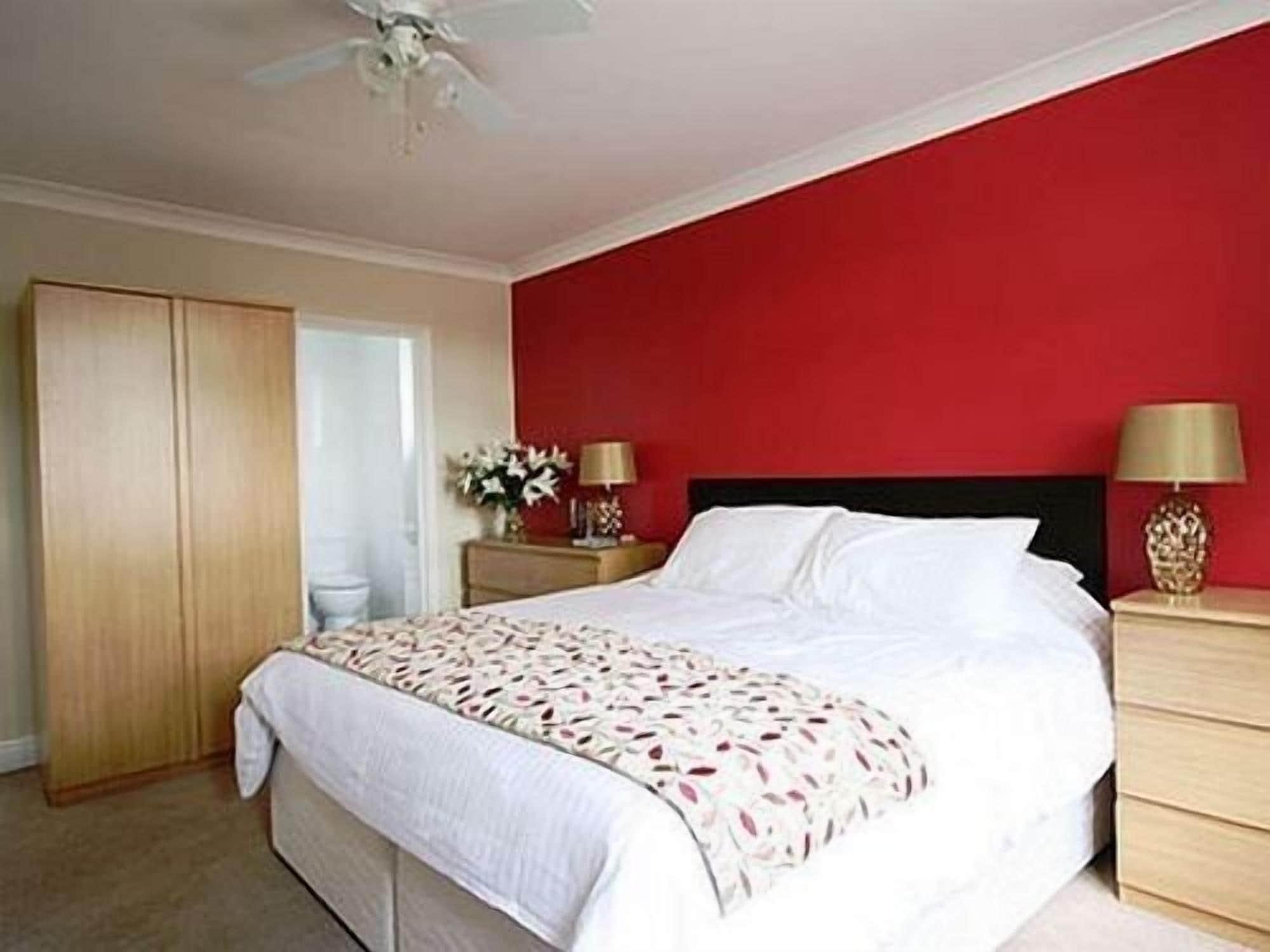 Dunmow Guest House Great Dunmow Extérieur photo